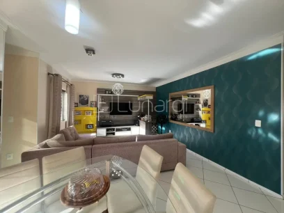 Casa com 3 Dormitórios - Miniatura - Lunardi Imóveis