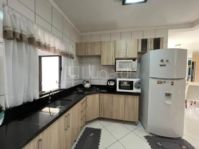 Casa com 3 Dormitórios - Miniatura - Lunardi Imóveis