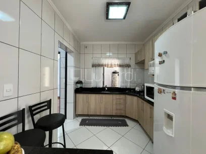 Casa com 3 Dormitórios - Miniatura - Lunardi Imóveis
