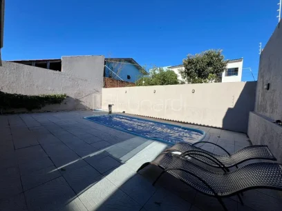 Casa com 3 Dormitórios - Miniatura - Lunardi Imóveis