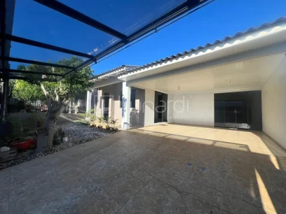 Casa com 3 Dormitórios - Miniatura - Lunardi Imóveis