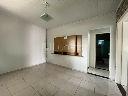 Casa com 3 Dormitórios - Miniatura - Lunardi Imóveis