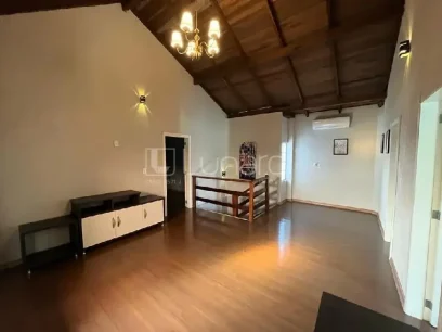 Casa com 4 Dormitórios - Miniatura - Lunardi Imóveis