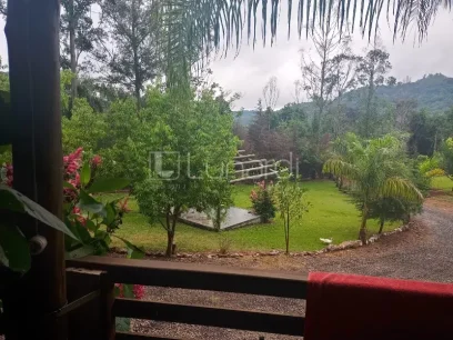 Casa com 4 Dormitórios - Lunardi Imóveis