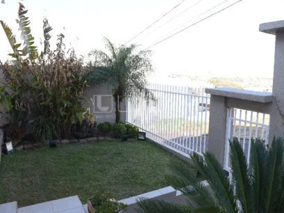 Casa com 2 Dormitórios - Miniatura - Lunardi Imóveis