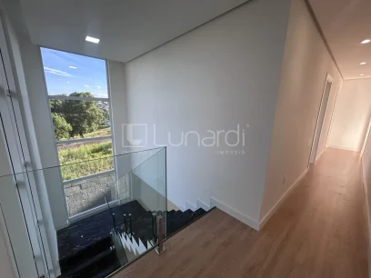 Casa com 4 Dormitórios - Miniatura - Lunardi Imóveis
