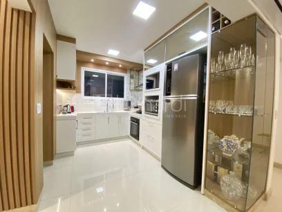 Apartamento com 3 Suítes - Miniatura - Lunardi Imóveis
