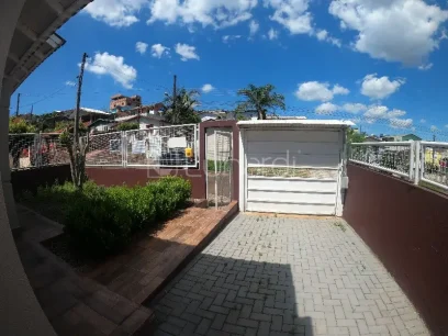Casa com 2 Dormitórios - Miniatura - Lunardi Imóveis
