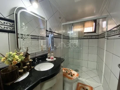 Casa com 3 Dormitórios - Miniatura - Lunardi Imóveis