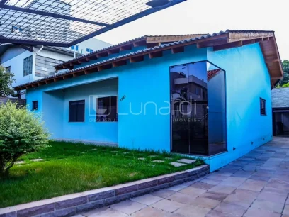 Casa com 3 Dormitórios - Miniatura - Lunardi Imóveis