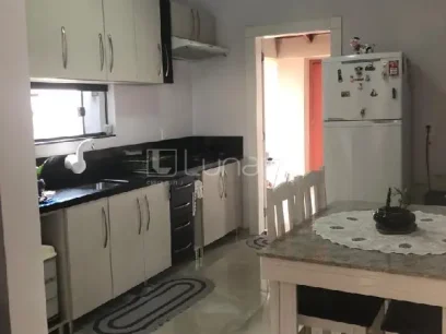 Casa com 2 Dormitórios - Miniatura - Lunardi Imóveis
