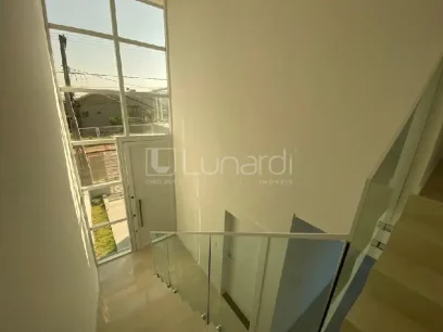 Casa com 3 Dormitórios - Miniatura - Lunardi Imóveis