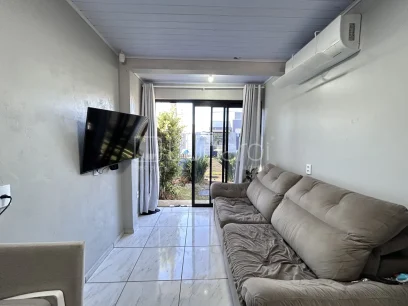 Casa com 2 Dormitórios - Miniatura - Lunardi Imóveis