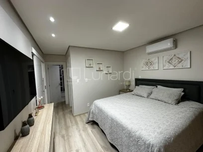 Casa com 2 Dormitórios - Miniatura - Lunardi Imóveis