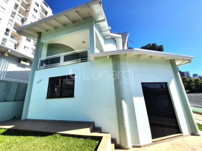 Casa com 3 Dormitórios - Miniatura - Lunardi Imóveis