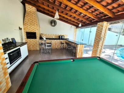 Casa com 3 Dormitórios - Miniatura - Lunardi Imóveis
