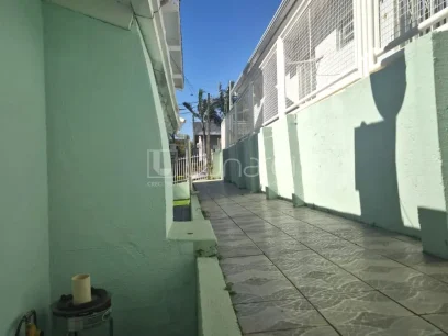 Casa com 3 Dormitórios - Miniatura - Lunardi Imóveis