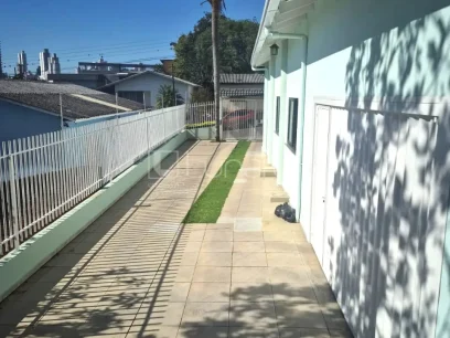 Casa com 3 Dormitórios - Miniatura - Lunardi Imóveis