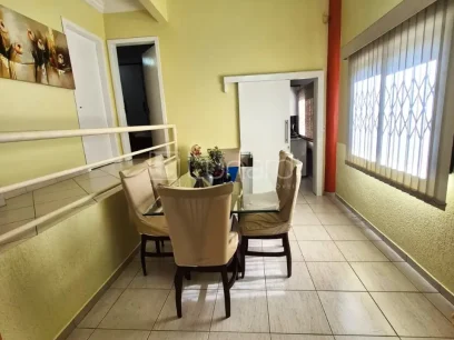 Casa com 3 Dormitórios - Miniatura - Lunardi Imóveis