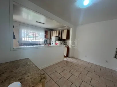 Casa com 3 Dormitórios - Miniatura - Lunardi Imóveis