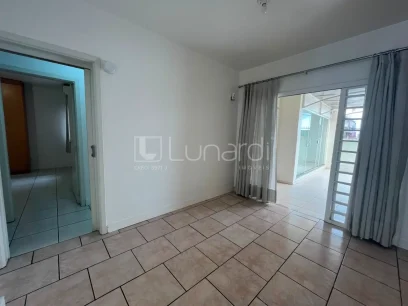 Casa com 3 Dormitórios - Miniatura - Lunardi Imóveis