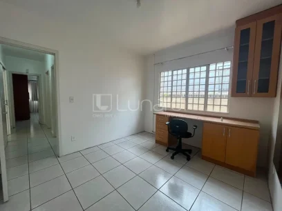 Casa com 3 Dormitórios - Miniatura - Lunardi Imóveis