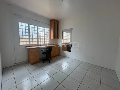 Casa com 3 Dormitórios - Miniatura - Lunardi Imóveis