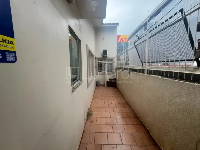 Casa com 3 Dormitórios - Miniatura - Lunardi Imóveis