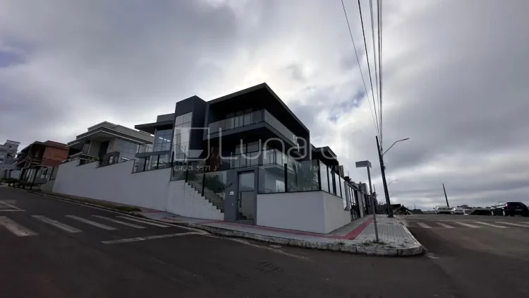 Casa com 3 Suítes - Lunardi Imóveis