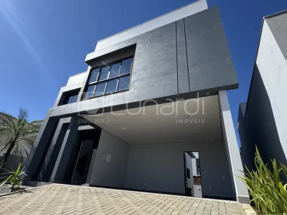 Casa com 3 Dormitórios - Miniatura - Lunardi Imóveis
