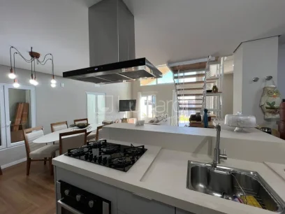 Casa com 3 Dormitórios - Miniatura - Lunardi Imóveis