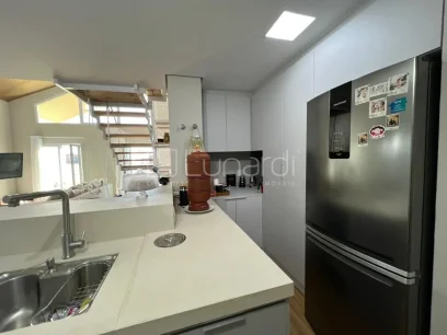Casa com 3 Dormitórios - Miniatura - Lunardi Imóveis