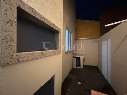 Casa com 2 Dormitórios - Miniatura - Lunardi Imóveis