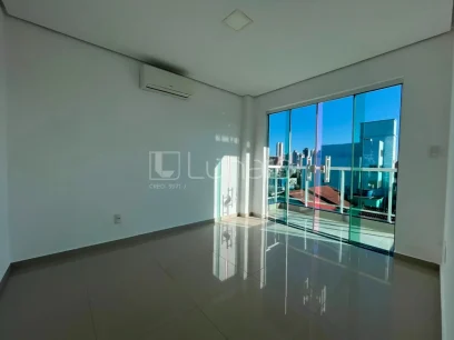 Casa com 3 Dormitórios - Miniatura - Lunardi Imóveis
