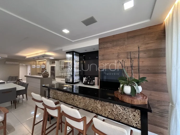Apartamento com 3 Suítes - Lunardi Imóveis