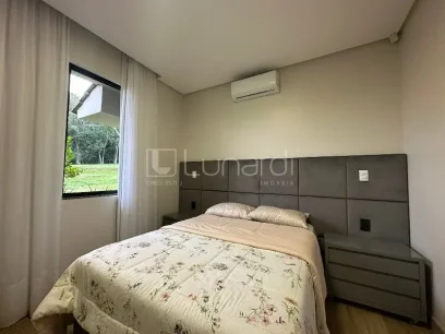 Casa com 4 Dormitórios - Miniatura - Lunardi Imóveis