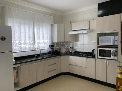 Casa com 3 Dormitórios - Miniatura - Lunardi Imóveis