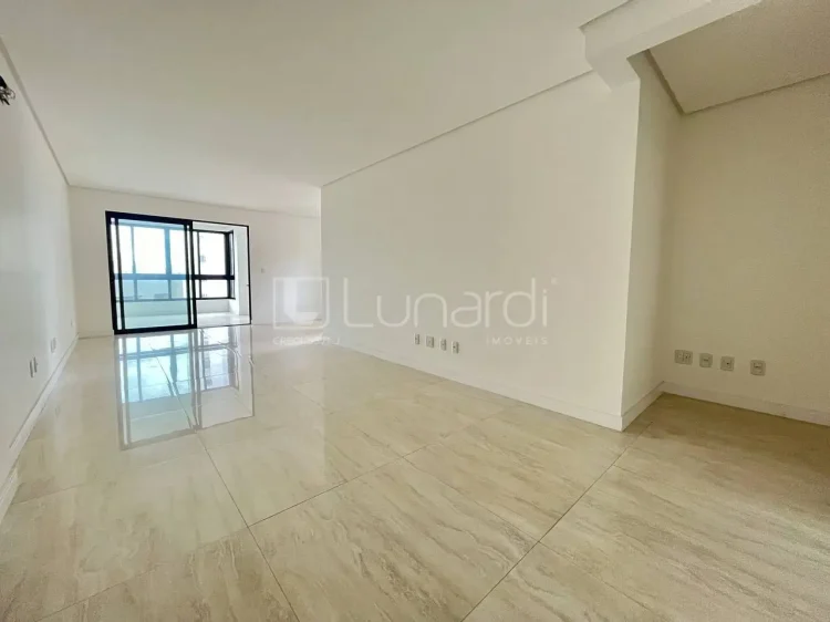 Apartamento com 3 Suítes - Lunardi Imóveis
