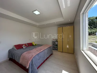 Casa com 3 Dormitórios - Miniatura - Lunardi Imóveis