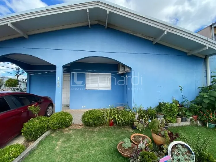 Casa com 4 Dormitórios - Lunardi Imóveis