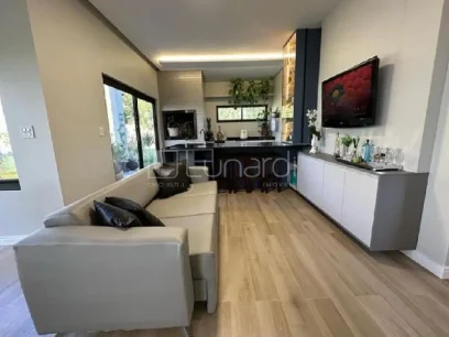 Casa com 4 Dormitórios - Miniatura - Lunardi Imóveis