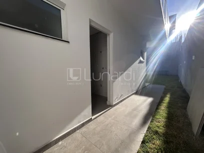 Casa com 4 Dormitórios - Miniatura - Lunardi Imóveis