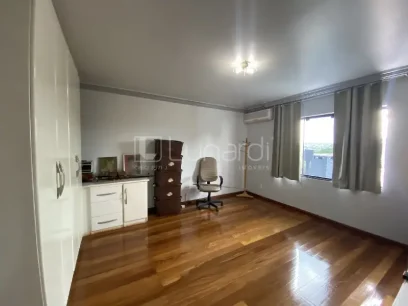 Casa com 3 Dormitórios - Miniatura - Lunardi Imóveis