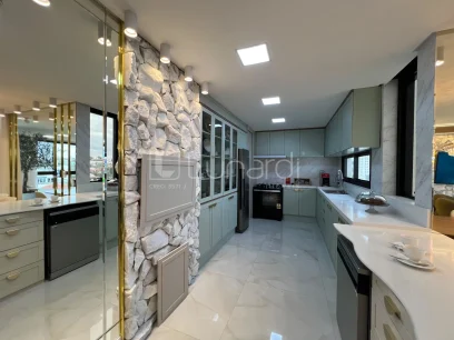 Apartamento com 3 Suítes - Miniatura - Lunardi Imóveis