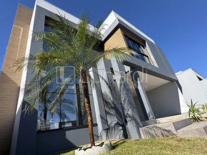 Casa com 3 Dormitórios - Lunardi Imóveis
