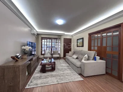 Casa com 3 Dormitórios - Lunardi Imóveis