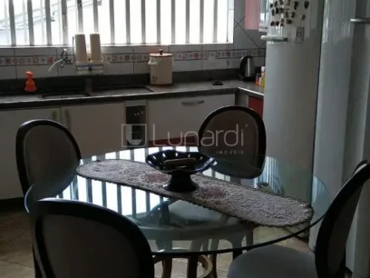 Casa com 3 Dormitórios - Miniatura - Lunardi Imóveis