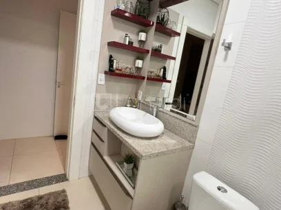 Sobrado com 3 Suítes - Miniatura - Lunardi Imóveis