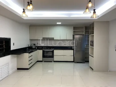 Casa com 3 Dormitórios - Miniatura - Lunardi Imóveis