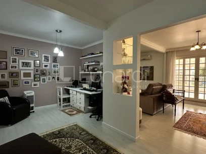 Casa com 4 Dormitórios - Miniatura - Lunardi Imóveis